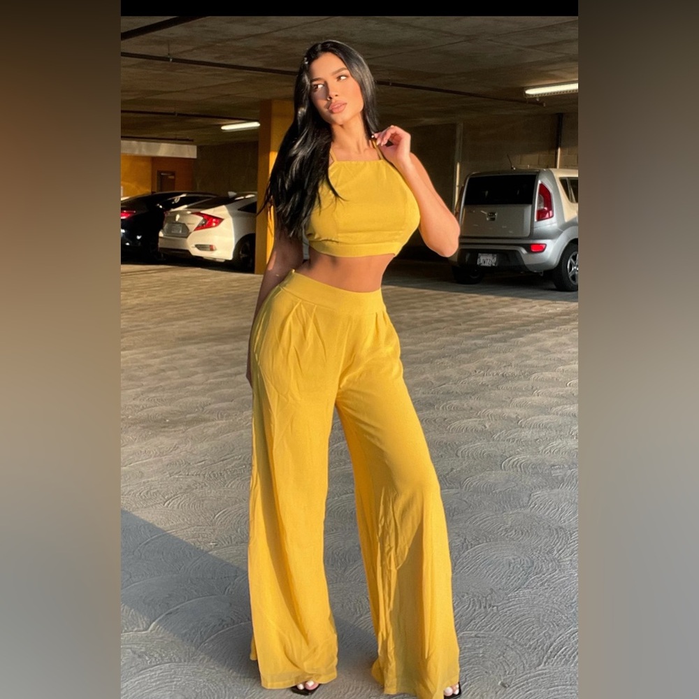 Do You Wanna Bet? Set - Mustard
Size: XL